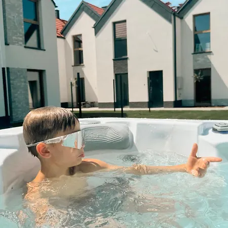 Osada Porzeczkowa - Nowoczesne Z Ogrodem I Jacuzzi, Jezioro *