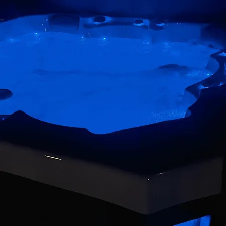 Osada Porzeczkowa - Nowoczesne Z Ogrodem I Jacuzzi, Jezioro *