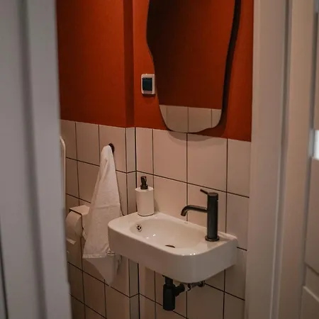 Osada Porzeczkowa - Nowoczesne Z Ogrodem I Jacuzzi, Jezioro Apartman